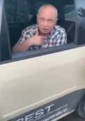 Лишенный мантии Крымский судья напал на женщину-таксиста