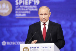 Путин: необходимо последовательное очищение судебной системы от недобросовестных лиц