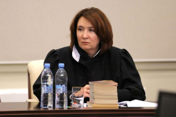 Высшая квалификационная коллегия судей лишила полномочий судьи Елену Хахалеву